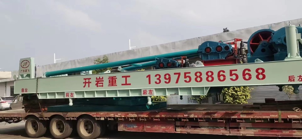 岳陽客戶再次購買HKY16T型液壓打樁錘機整套